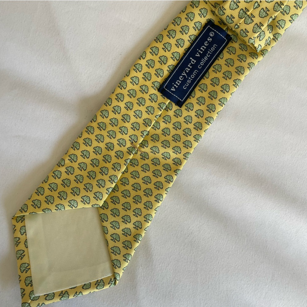 Vineyard Vines 100% Silk John's Island Club Florida Tree Custom Collection Tie - Picture 6 of 11